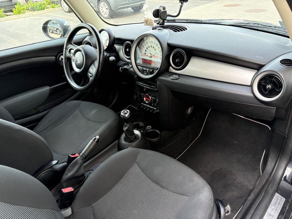 Samochód osobowy Mini Cooper