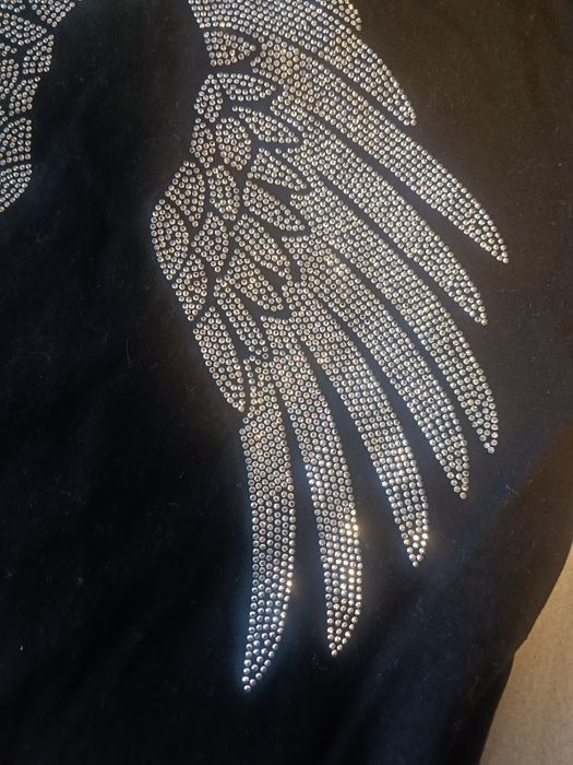 Футболка зі стразами.Стан ідеальний