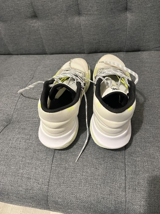 Nike Kyrie Erving edition