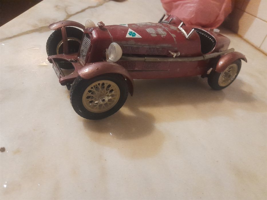 Miniatura Escala 1:18 Alfa Romeo 2300 Monza 1934