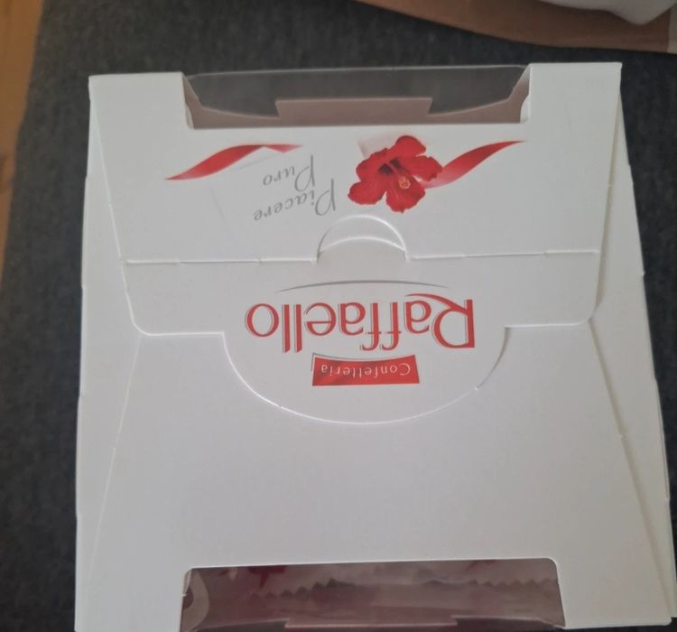 Raffaello  opakowanie 8 szt