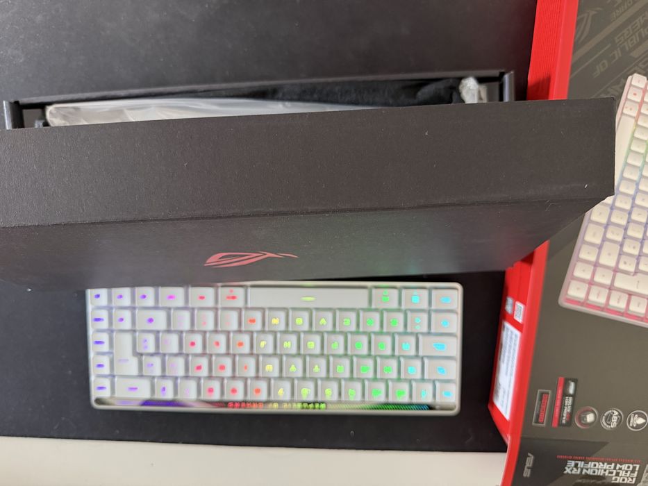 Teclado ROG Falchion RX Low Profile