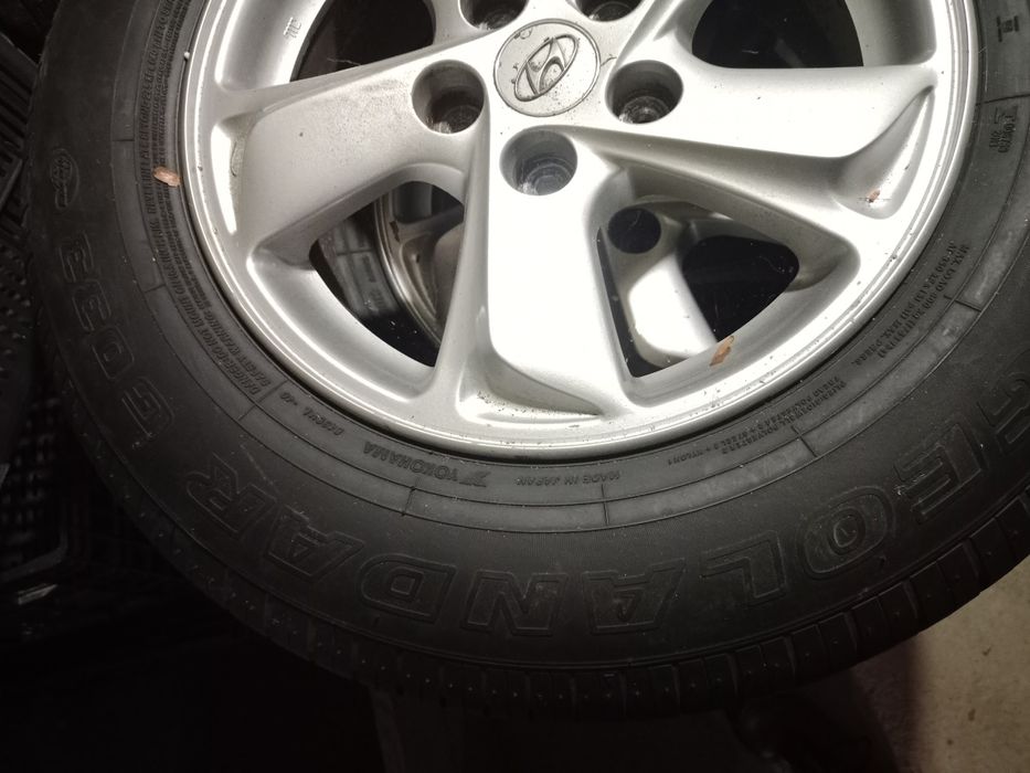 Продам шини , колеса 215/70 R16 GEOLANDAR  всі продам знижка буде