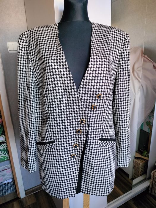 Czarno-biała marynarka vintage