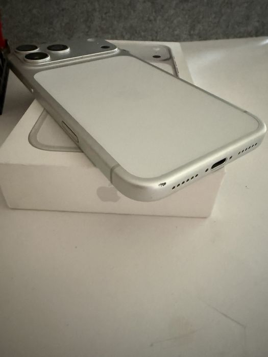 Troco/Vendo Iphone 17 Pro Max 256GB Silver