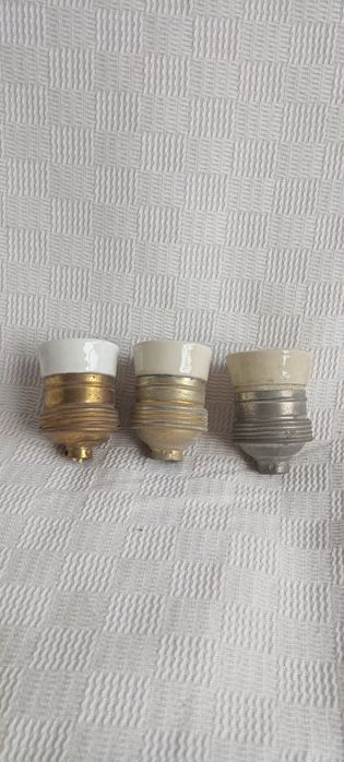 Casquilhos para candeeiro em latão antigos