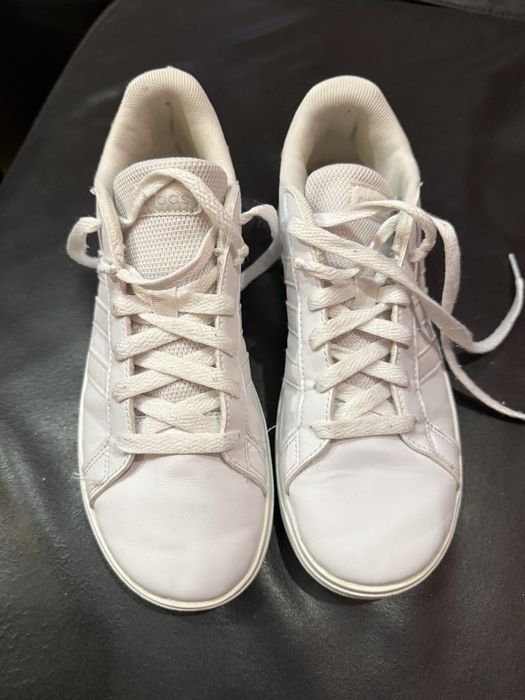 Buty trampki marki Addidas