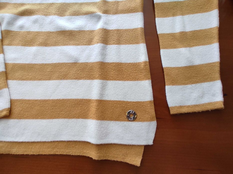 Camisola em malha riscas cor mostarda/ branca menina 9/10 anos  Zippy