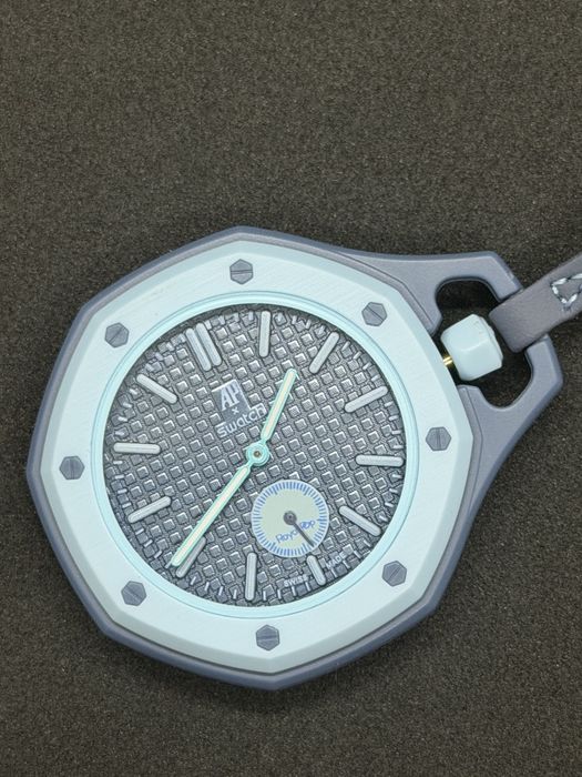 Механічний годинник Audemars Piguet ×Swatch Royal Pop Lan Ba