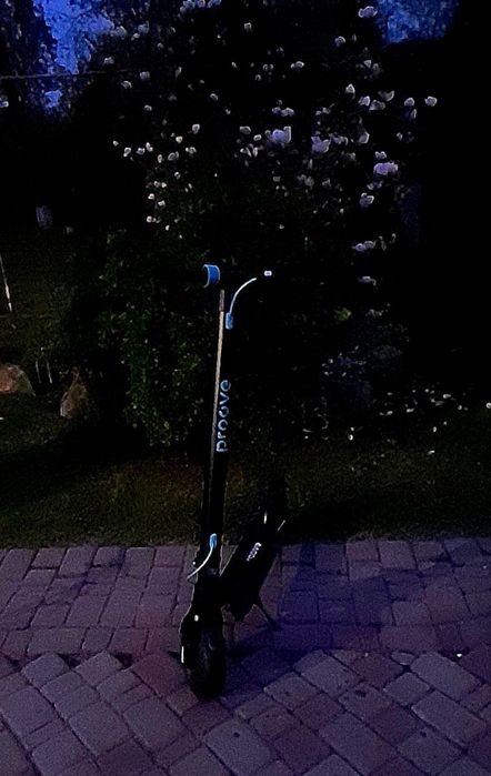 Продам електросамокат  Proove