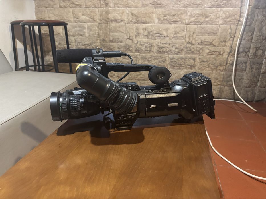 Máquina de filmar JVC – usada