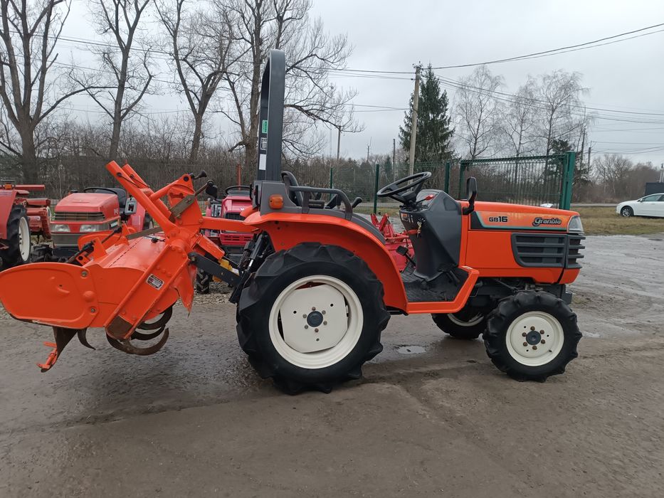 Японський мінітрактор.Трактор Кубота.