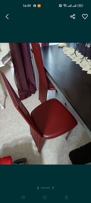 Vendo mesa com cadeiras