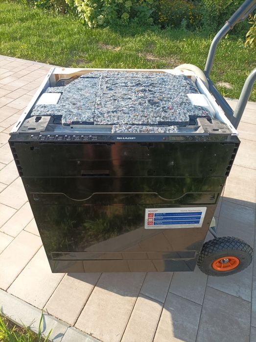 Zmywarka SHARP do zabudowy