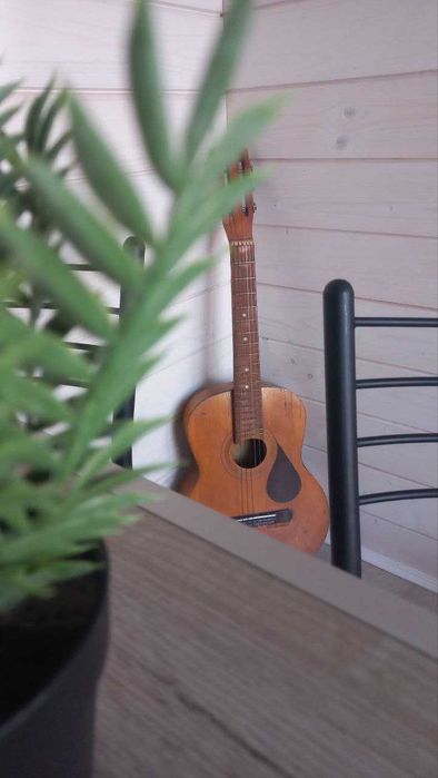 Славсько затишне місце, Quiet Home,