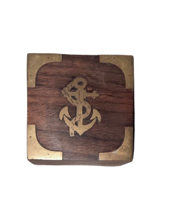 Caixa de madeira da marinha