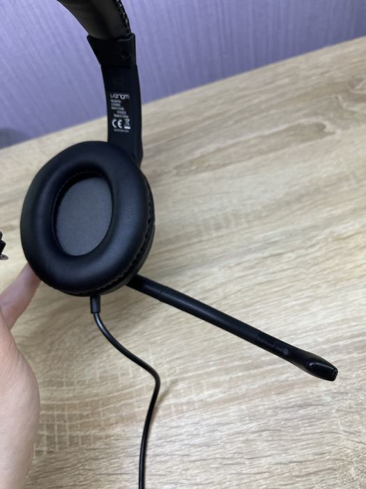 Моно  навушкики.