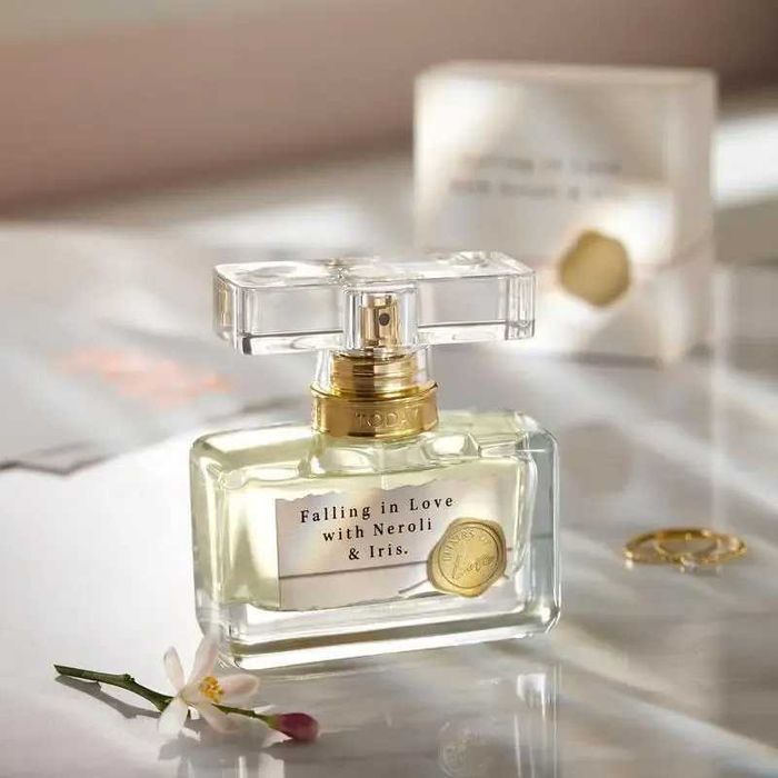 Falling in love with neroli & iris 30ml avon
