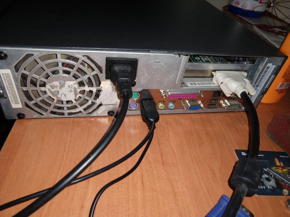 системный блок Pentium CPU2.8GHz