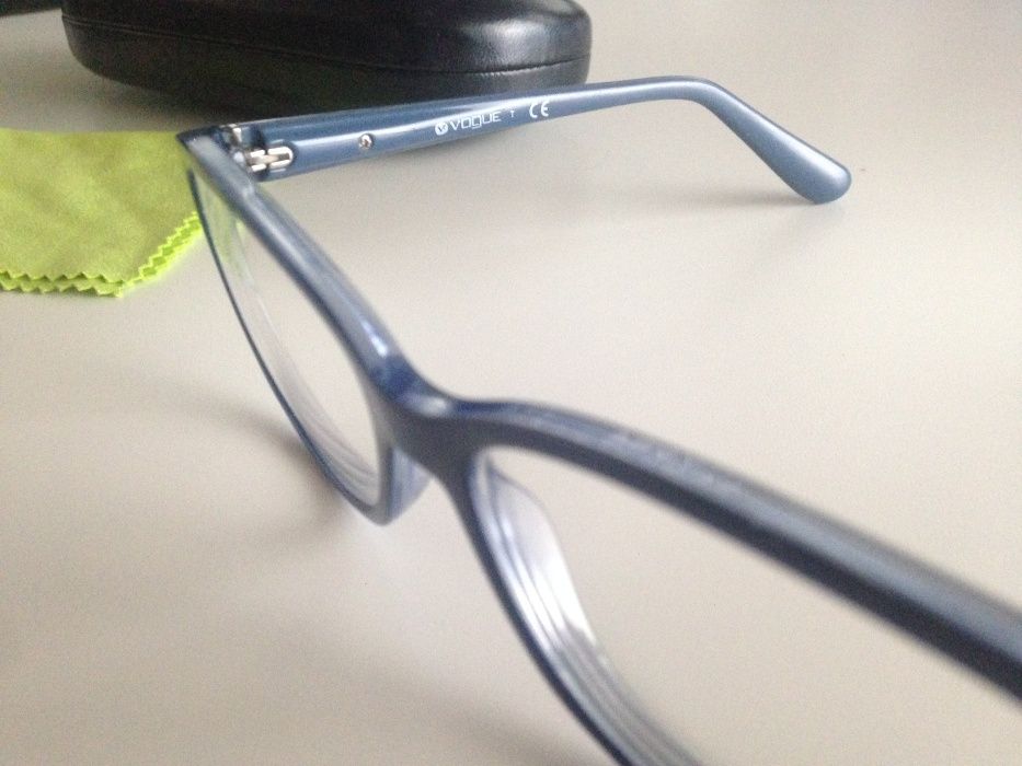 Armação de óculos VOGUE/ Redução preço