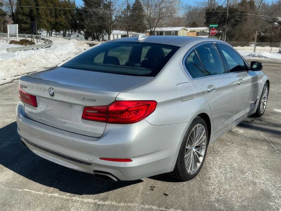 BMW 5 Series      2018