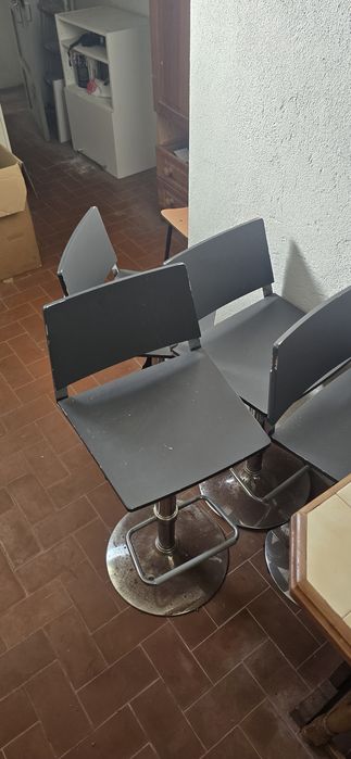 Cadeiras Cinzentas