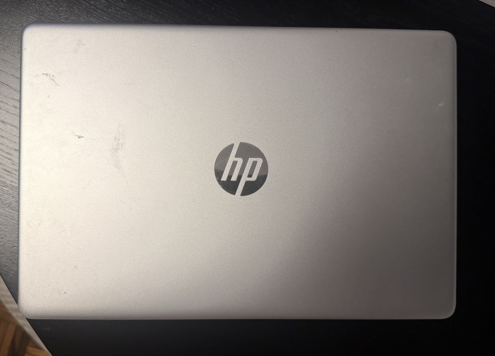 portátil hp 15s ryzen 5 8 gb ram 256 gb ssd