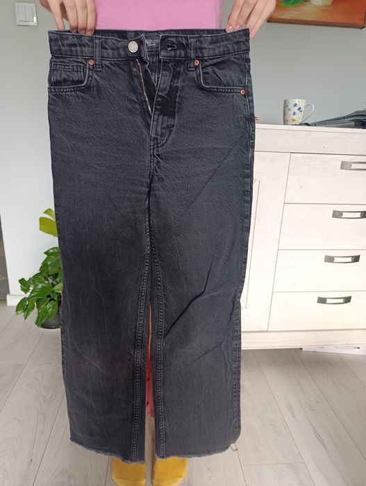 Czarne jeansy damskie