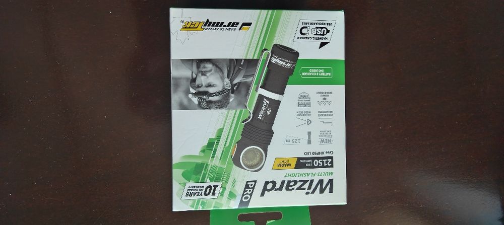 Latarka ARMYTEK Wizard pro