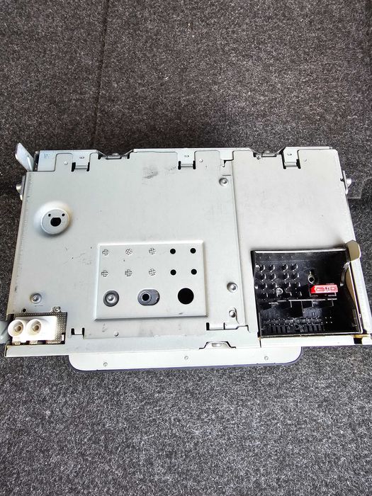 Oryginalne radio samochodowe Volkswagen VW
