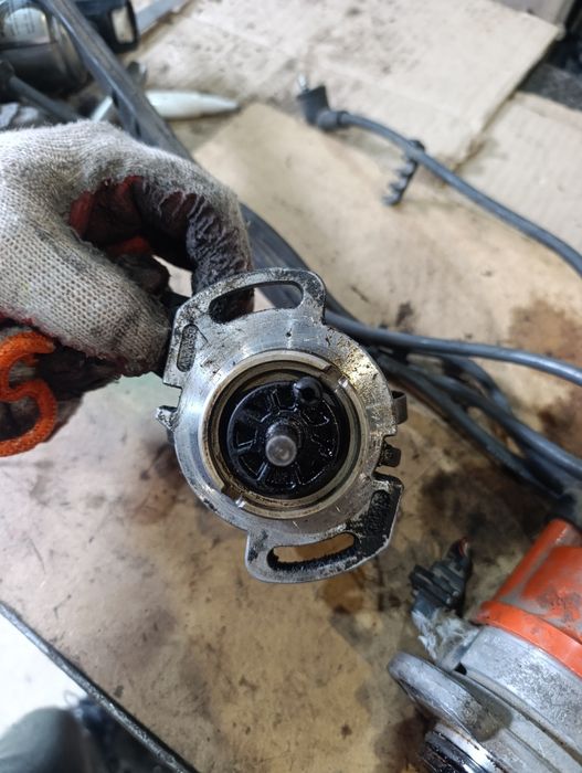 Трамблер 030 905 205 AB