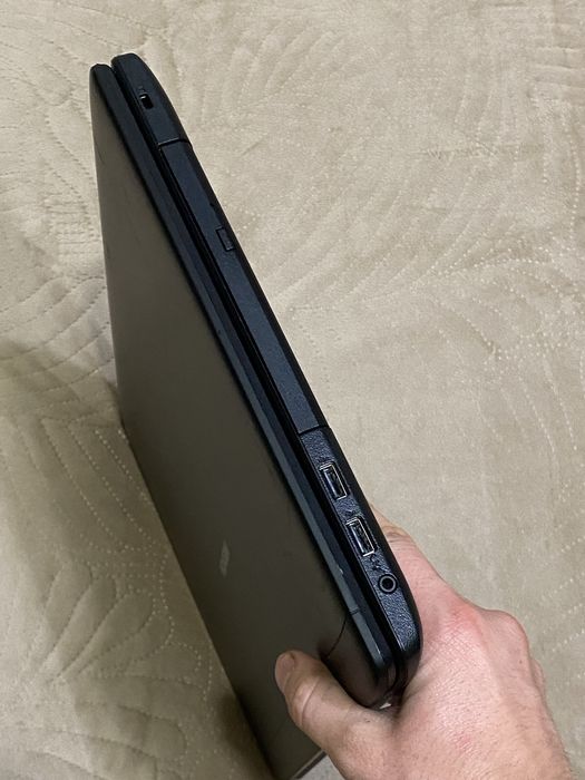 Ноутбук Medion Erazer P7648 17.3 core i7-7500 ОЗУ 16гб ссд256 nvidia