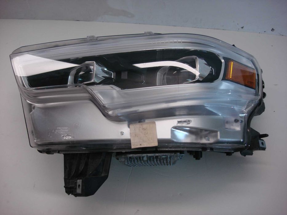 DODGE RAM 1500 IV Reflektor przedni lewy DT RAM HL Premium LIMITED LONGHORN