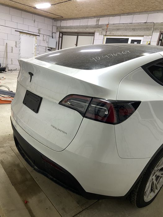 Розбір Tesla MODEL Y 21-24 запчастини