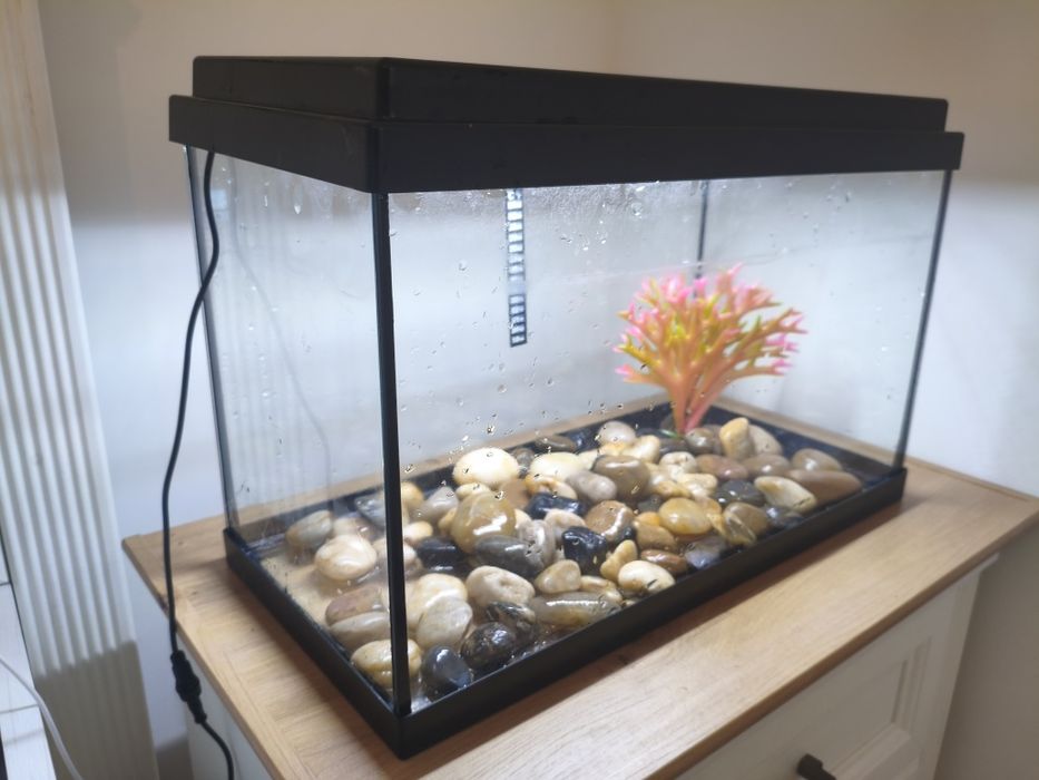 Aquário Aqua LED 32L (ICA) + Acessórios – Como Novo!
