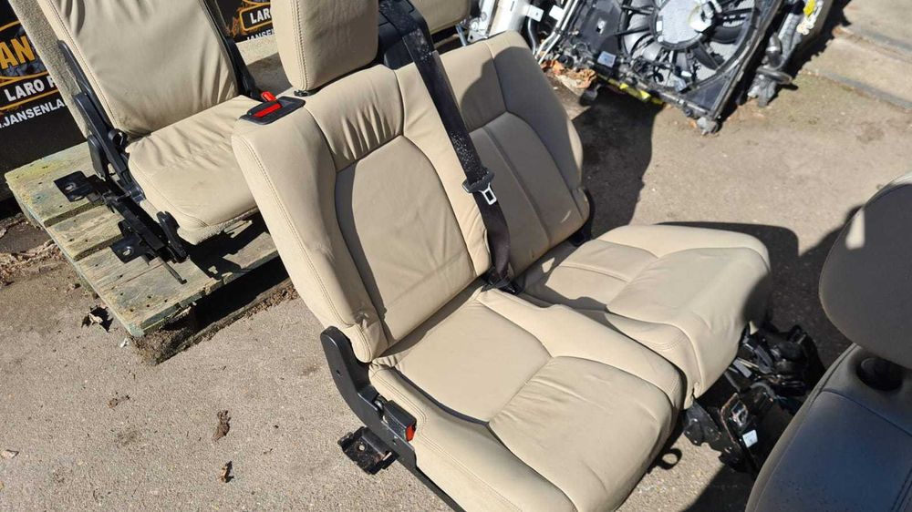 Land Rover Discovery 4 ou 3 Bancos 7 lugares Forras Portas 500€