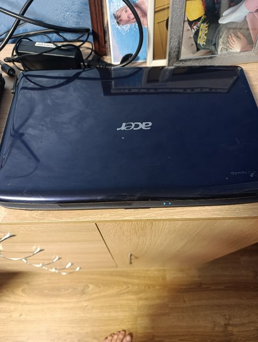 Ноутбук рабочий(под восстановление).