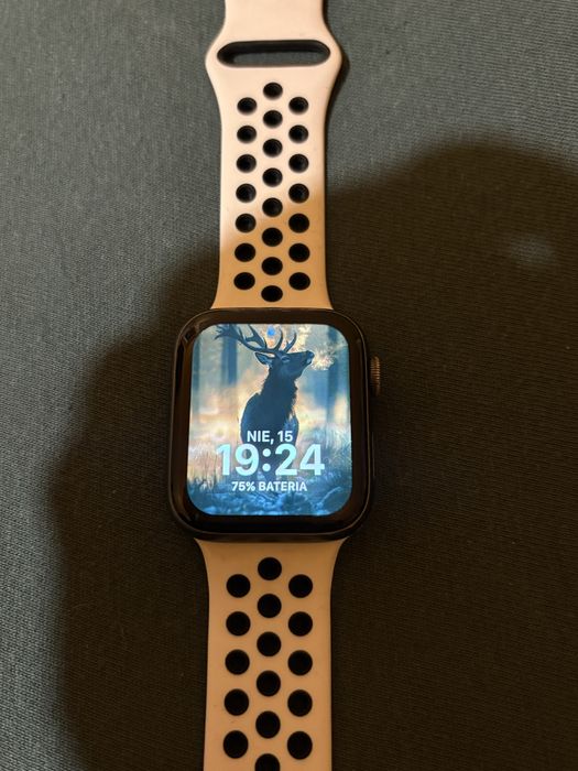 Apple Watch Series 4 44mm GPS+CELLUAR