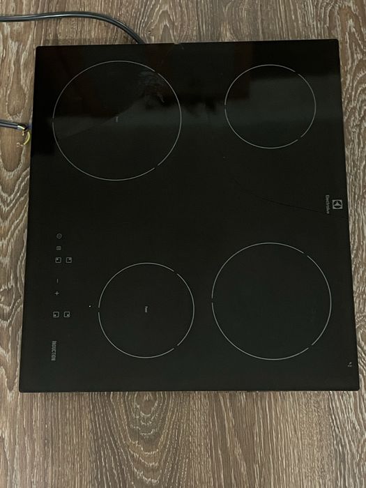 Варильна поверхня Electrolux