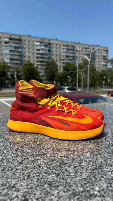 Nike HyperRev [US 12|30 cm]