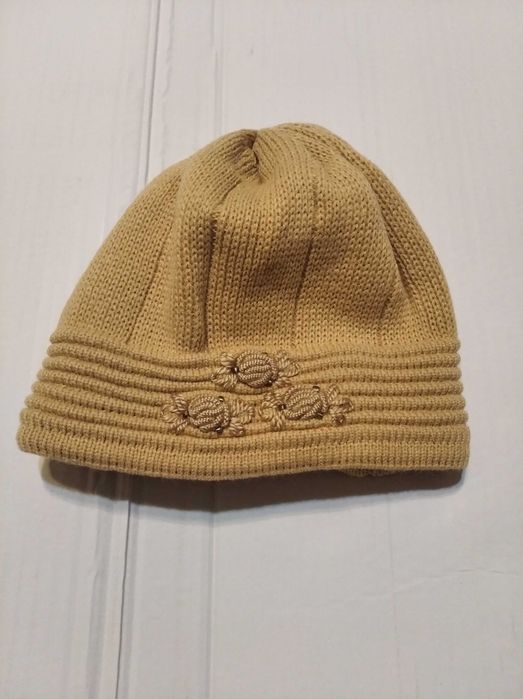 Шапка женская зимняя тёплая новая