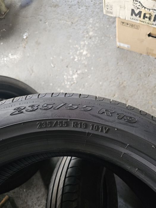 235-55-19 101V Pirelli Scorpion Verde Run Flat