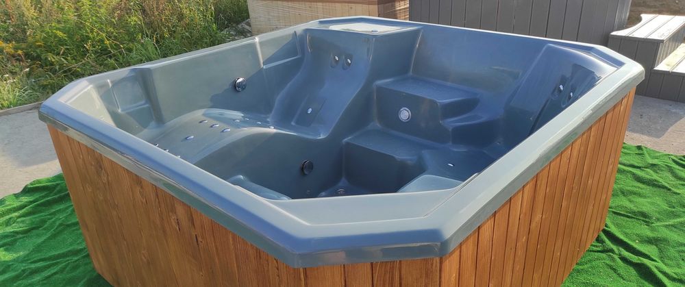 Jacuzzi całoroczne 5 os basen balia masaż pokrywa LED sauna transport