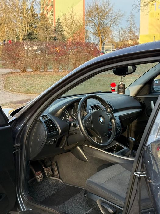 Продам БМВ 116І е87 2006