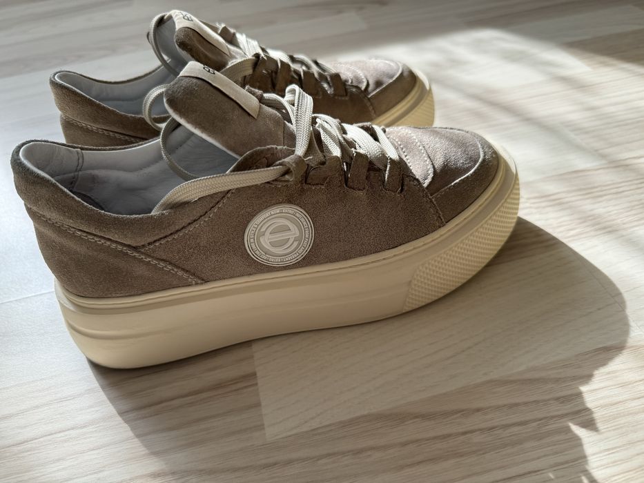 Кеди ESTRO шкіряні