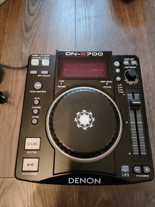 Odtwarzacz Denon DN-S700