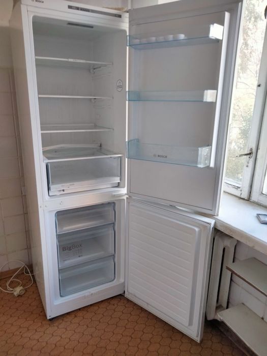 Холодильник BOSCH
