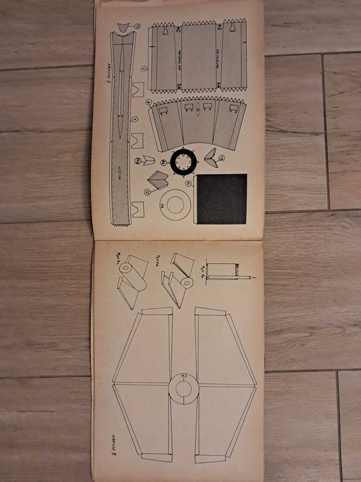 Model kartonowy z 1959r - Samolot myśliwski DRAKEN - wyd. MON