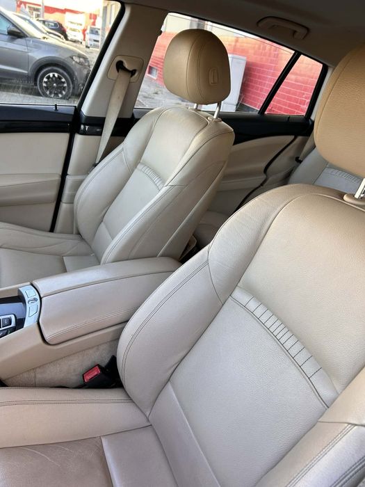 Vendo BMW 520D GT 2013