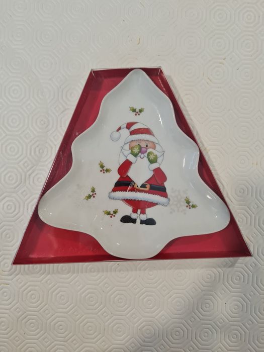 Small Christmas Dish64741015766146120